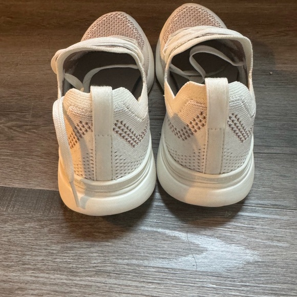 APL Techloom Breeze - Picture 3 of 5